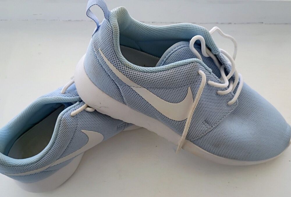 Nike Roshe Blue White Mesh Low Top Athletic Sneakers Lace Up Rubber Size 10